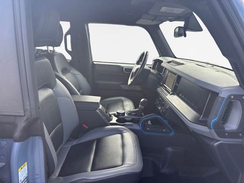 Used 2023 Ford Bronco Black Diamond image 24