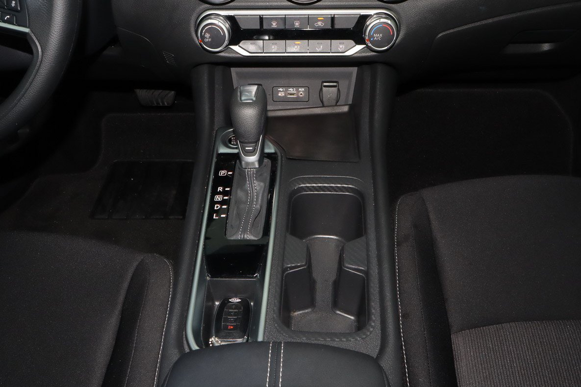 Used 2025 Nissan Sentra SV FWD image 18