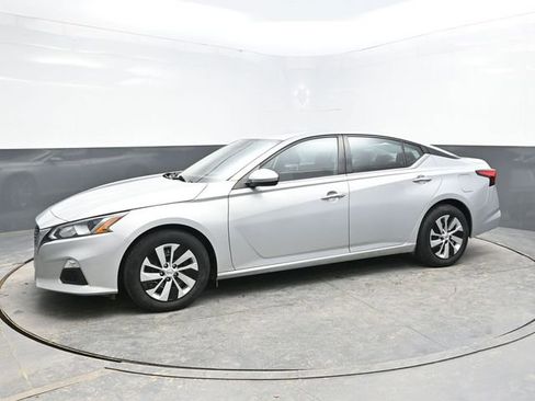 Used 2021 Nissan Altima 2.5 S image 3