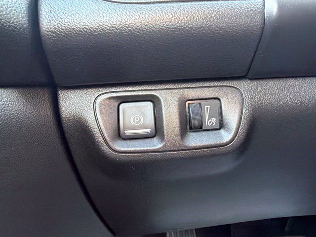Used 2018 GMC Acadia SLT AWD/4WD image 30