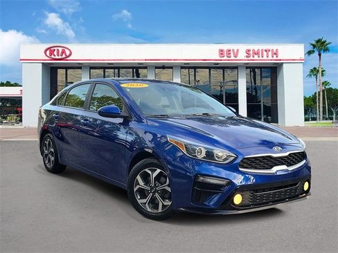 Certified 2020 Kia Forte LXS image 1