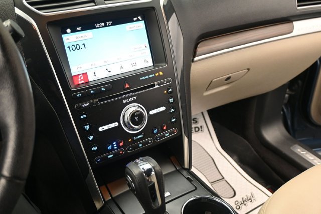 Certified 2018 Ford Explorer Limited w/ Equipment Group 301A AWD/4WD image 16