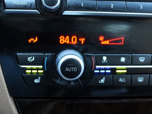 Used 2013 BMW 740Li image 30