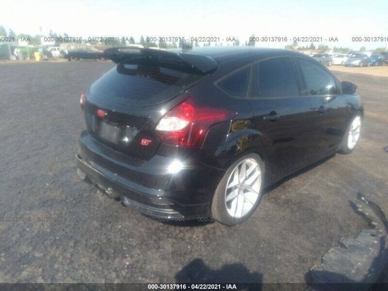 Used 2014 Ford Focus ST w/ Equipment Group 202A FWD image 15