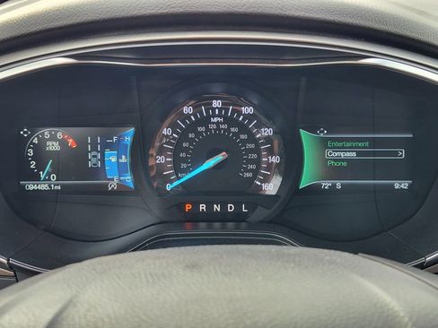 Used 2020 Ford Fusion SEL image 15