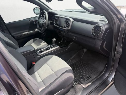 Used 2021 Toyota Tacoma TRD Off-Road w/ Technology Package image 24