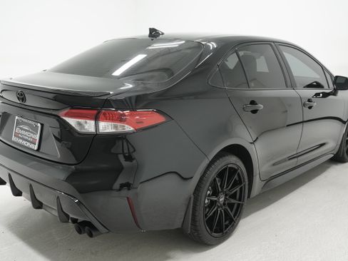 Used 2023 Toyota Corolla SE FWD image 4