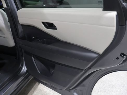 Used 2023 Nissan Pathfinder SV w/ Cargo Package image 21