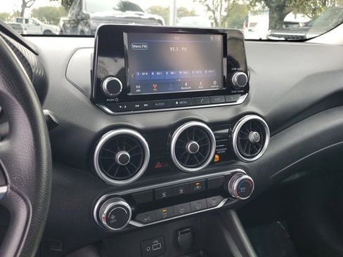 Used 2020 Nissan Sentra S image 24