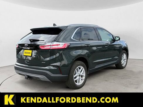 Used 2023 Ford Edge SEL w/ Convenience Package image 5