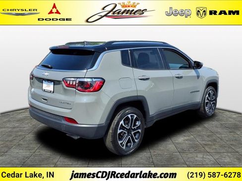 Used 2022 Jeep Compass Limited w/ Sun and Sound Group AWD/4WD image 4