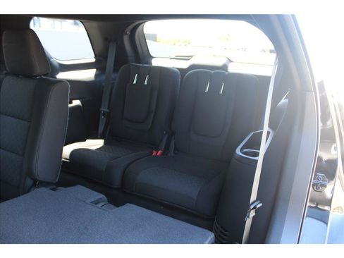 Used 2014 Ford Explorer XLT AWD/4WD image 13
