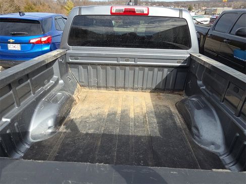 Used 2021 Chevrolet Colorado W/T w/ Custom Special Edition image 6