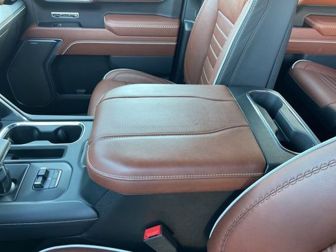 Used 2025 GMC Sierra 1500 Denali Ultimate image 15