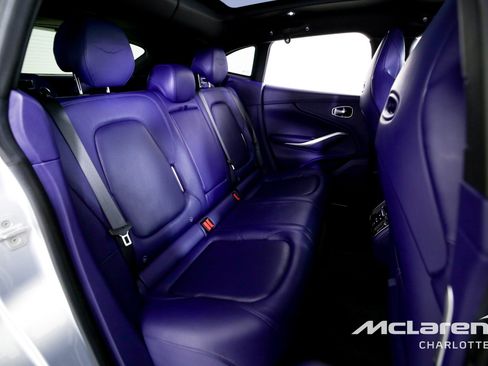 Used 2021 Aston Martin DBX image 25