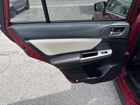Used 2016 Subaru Crosstrek 2.0i Premium w/ Moonroof Package AWD/4WD image 13