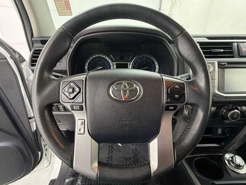 Certified 2016 Toyota 4Runner SR5 AWD/4WD image 16