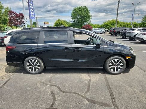 New 2026 Honda Odyssey EX-L image 7