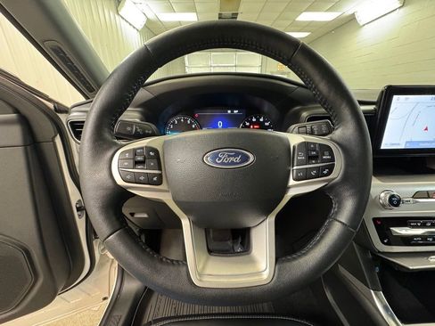 Used 2023 Ford Explorer XLT w/ Equipment Group 202A image 34