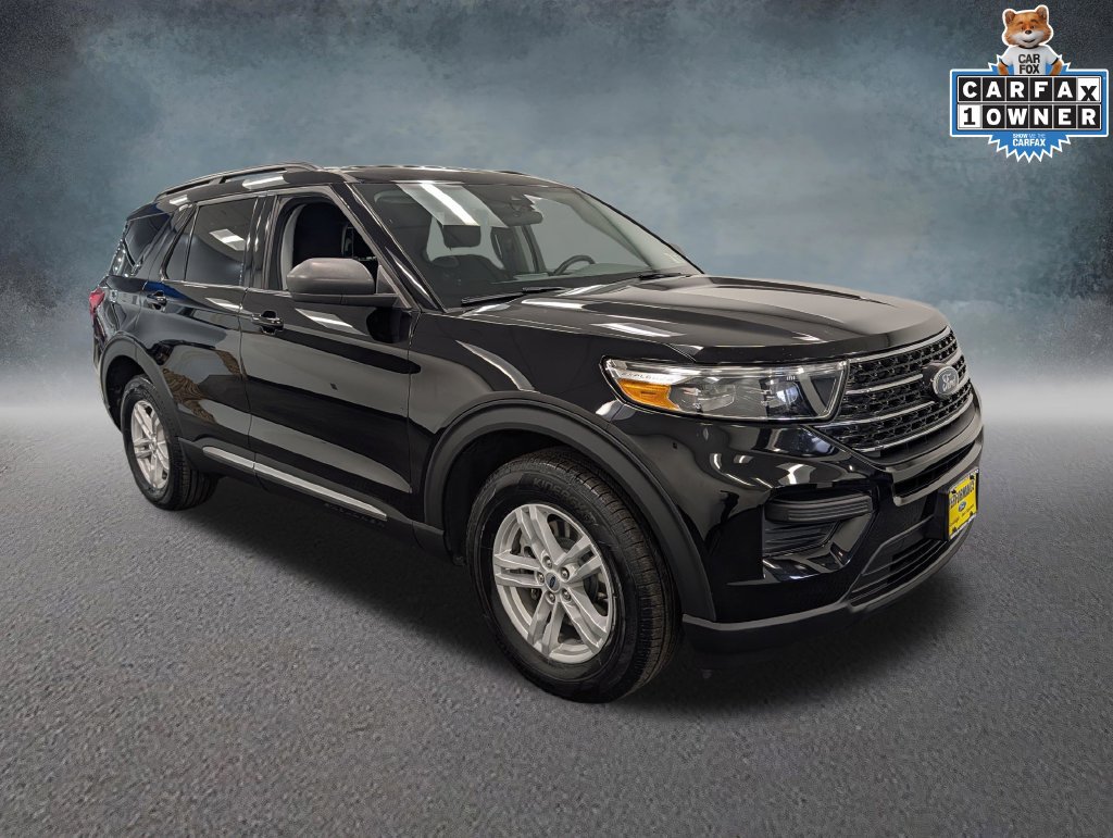 Used 2023 Ford Explorer XLT AWD/4WD image 3