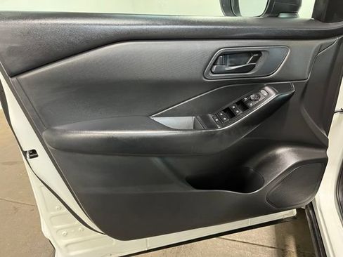 Used 2024 Nissan Rogue S AWD/4WD image 20