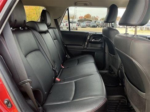 Used 2021 Toyota 4Runner TRD Off-Road Premium image 33