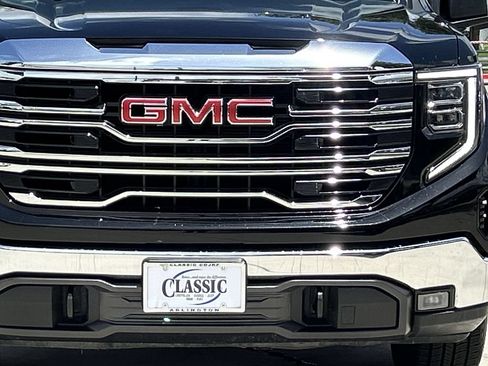 Used 2025 GMC Sierra 1500 SLT AWD/4WD image 10
