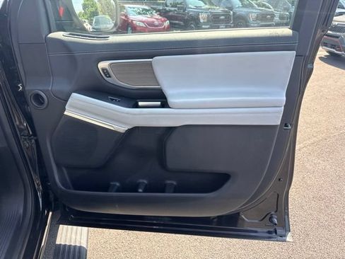 Certified 2025 Ford Expedition Max Platinum AWD/4WD image 15