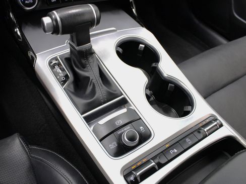 Used 2021 Kia Stinger GT image 61