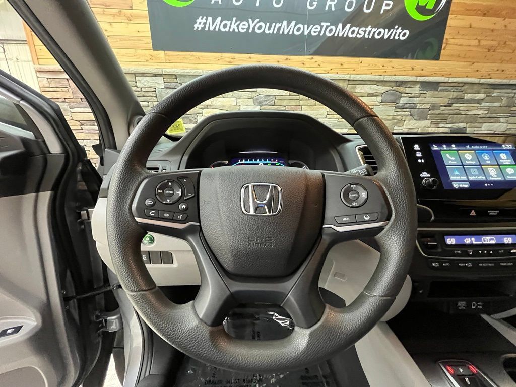 Used 2021 Honda Pilot EX image 32