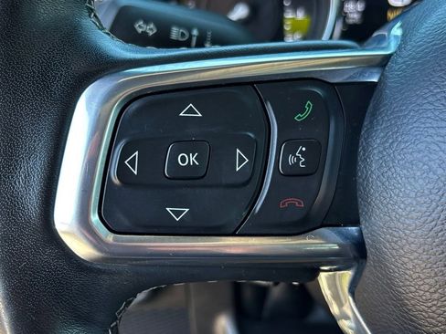 Used 2023 Jeep Wrangler Unlimited Sahara w/ Cold Weather Group AWD/4WD image 19