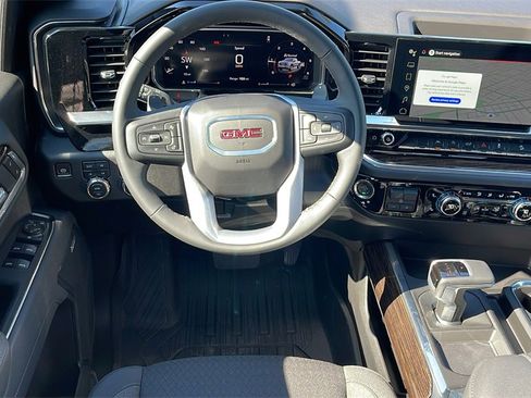 New 2026 GMC Sierra 1500 Elevation image 14