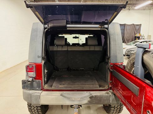 Used 2009 Jeep Wrangler Unlimited X RWD image 10
