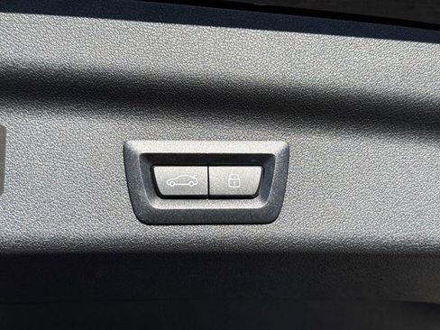 Used 2025 BMW X1 xDrive28i image 12