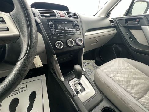 Used 2014 Subaru Forester 2.5i Premium image 18