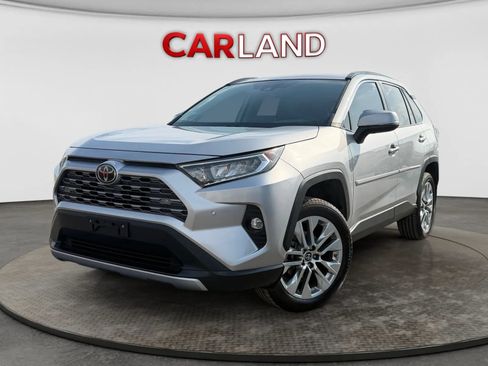Used 2019 Toyota RAV4 Limited FWD image 1