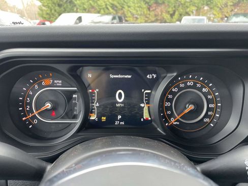 New 2026 Jeep Wrangler Unlimited Sahara AWD/4WD image 13