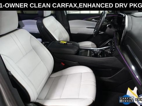 Used 2024 Chevrolet Traverse RS FWD image 30