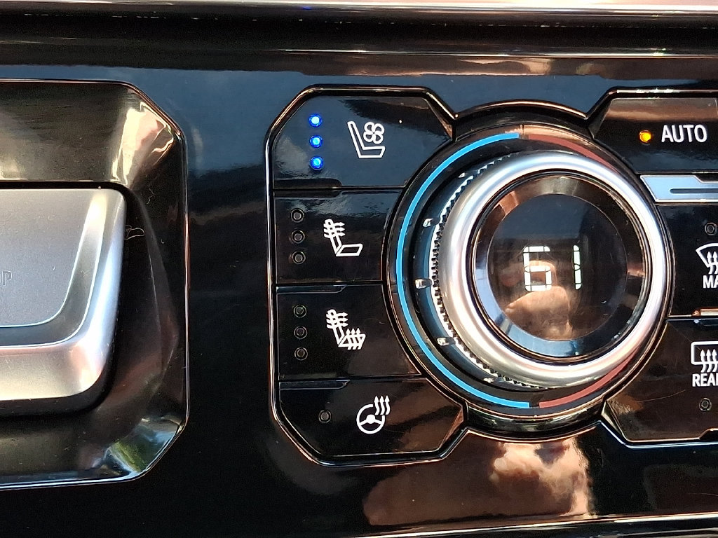 Used 2024 GMC Sierra 1500 Denali Ultimate AWD/4WD image 29