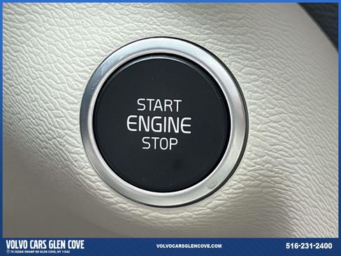 Used 2023 Volvo XC40 B5 Plus w/ Climate Package image 26