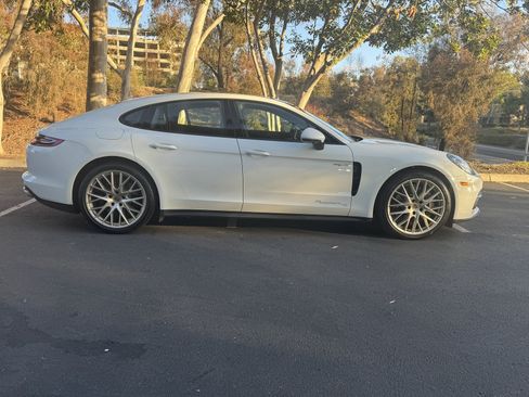 Used 2020 Porsche Panamera 4 AWD/4WD image 4