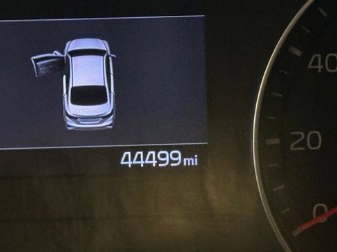 Used 2021 Kia Forte LXS FWD image 14