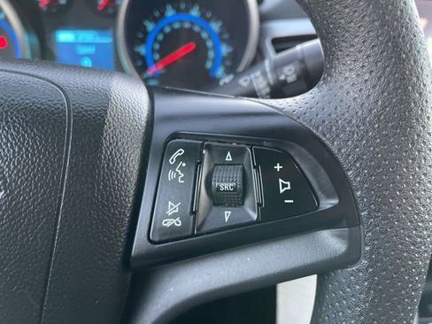 Used 2016 Chevrolet Cruze LT image 19