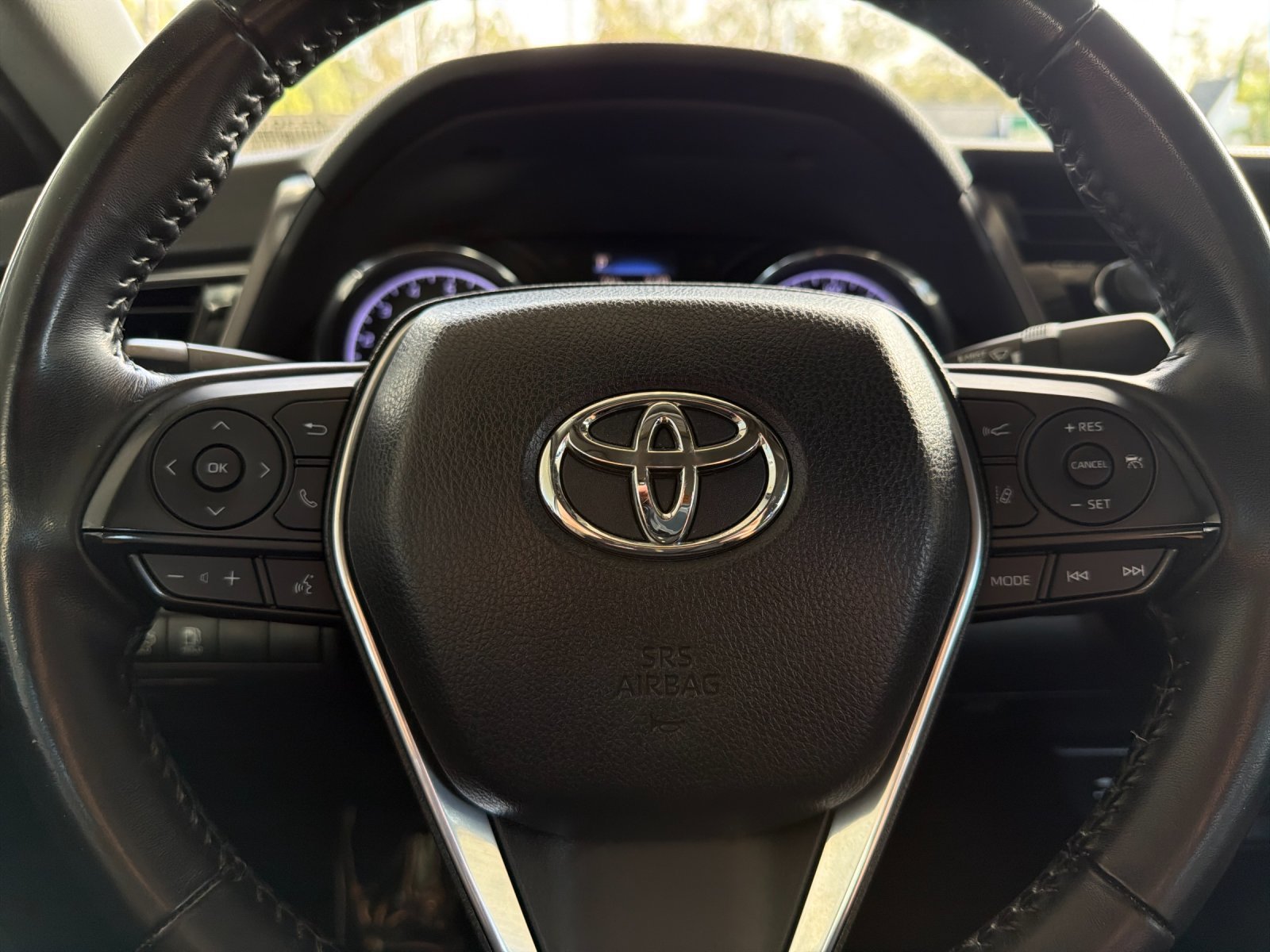 Used 2019 Toyota Camry SE w/ Convenience Package FWD image 20