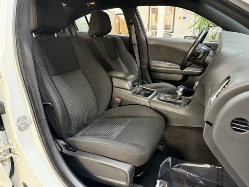 Used 2018 Dodge Charger GT AWD/4WD image 15