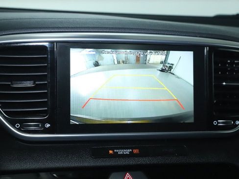 Used 2021 Kia Sportage EX w/ EX Technology Package image 33