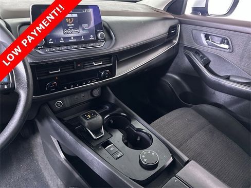 Used 2023 Nissan Rogue SV image 36