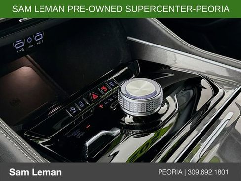 Used 2024 Jeep Wagoneer 4WD w/ Premium Group I image 17