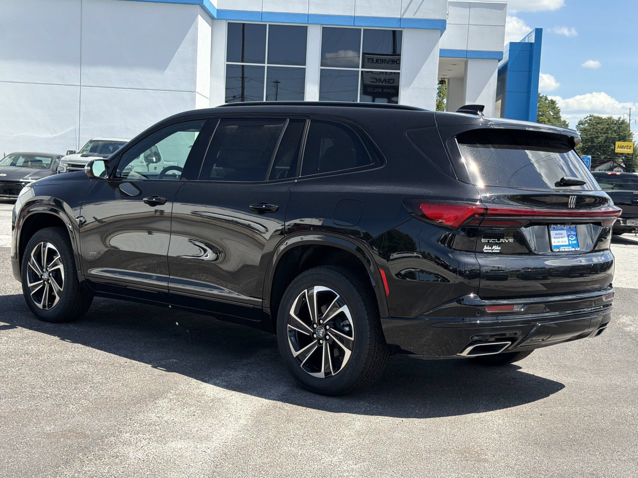 New 2026 Buick Enclave Sport Touring w/ LPO, Floor Liner Package FWD image 22