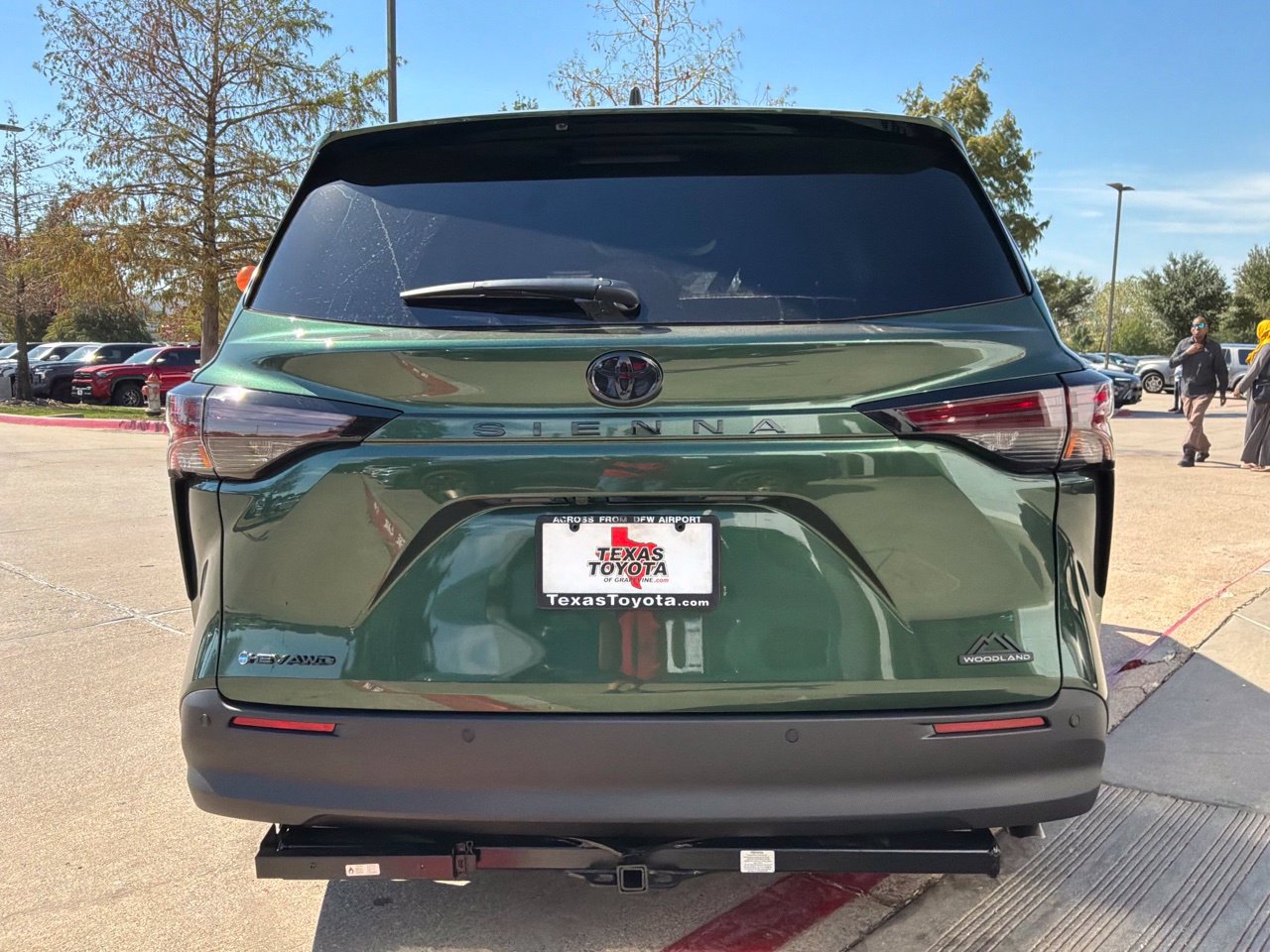 New 2026 Toyota Sienna XLE Woodland Edition AWD/4WD image 6